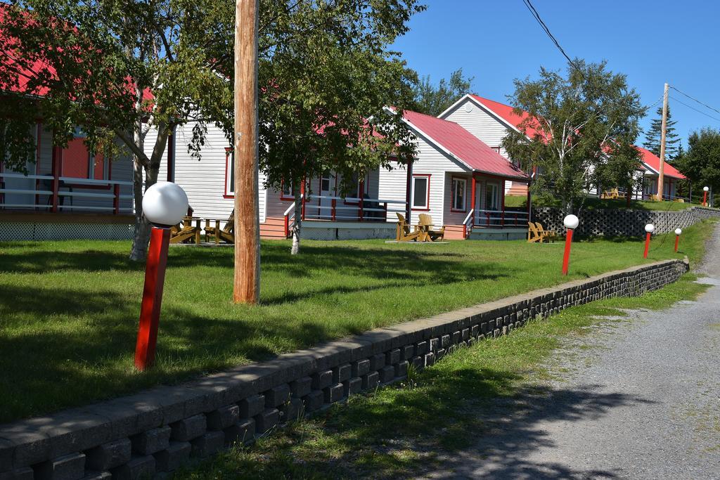 Motel Et Chalets Bo-Fleuve Evangeline Motel 3*