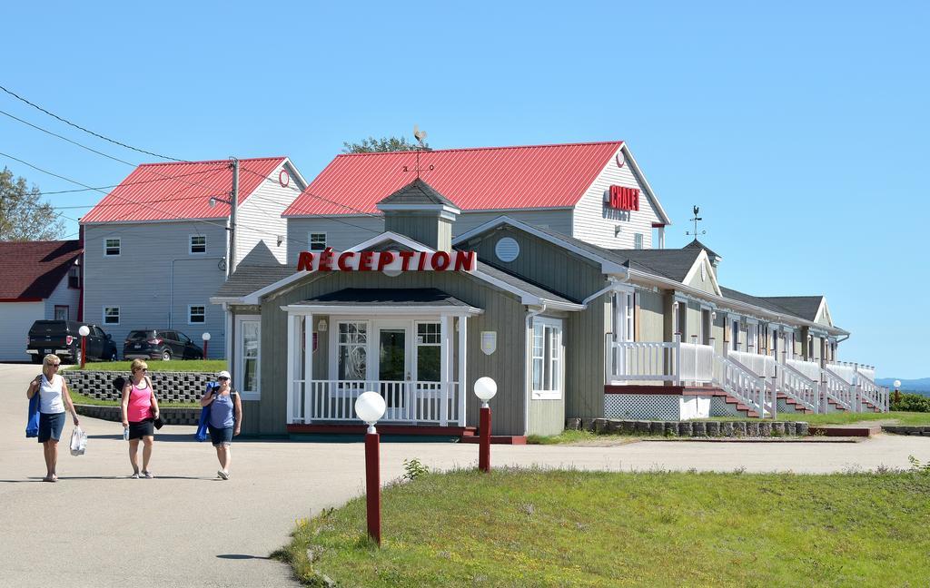 Motel Et Chalets Bo-Fleuve Evangeline Saint-Simeon (Capitale-Nationale)