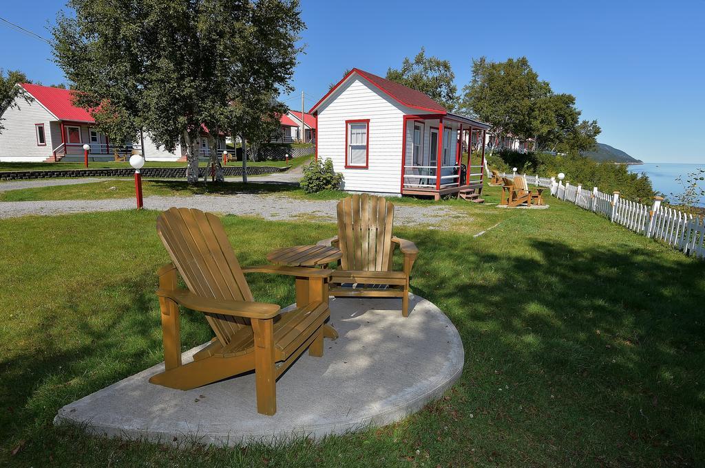 Motel Motel Et Chalets Bo-Fleuve Evangeline Saint-Simeon (Capitale-Nationale)
