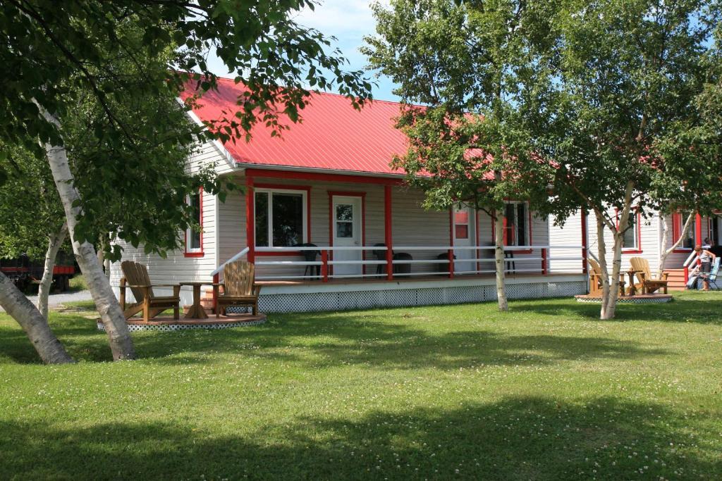 Motel Et Chalets Bo-Fleuve Evangeline 3* Saint-Simeon (Capitale-Nationale)